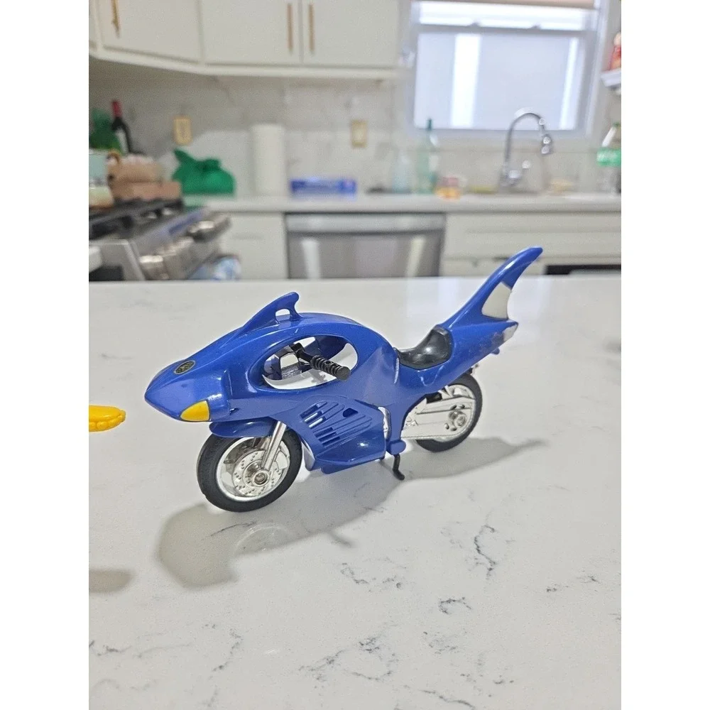 Vintage 1995 Bandai Mighty Morphin Power Ranger Yellow And Blue Shark Motorcycle